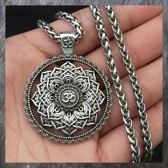 Yoga Meditation Om/Aum Symbol Necklace #1117 – Heavyweight Pendant & Chain - Picture 5 of 13